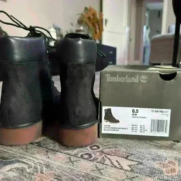 Host pick 🦄 Timberland Boots - Picture 7 of 7